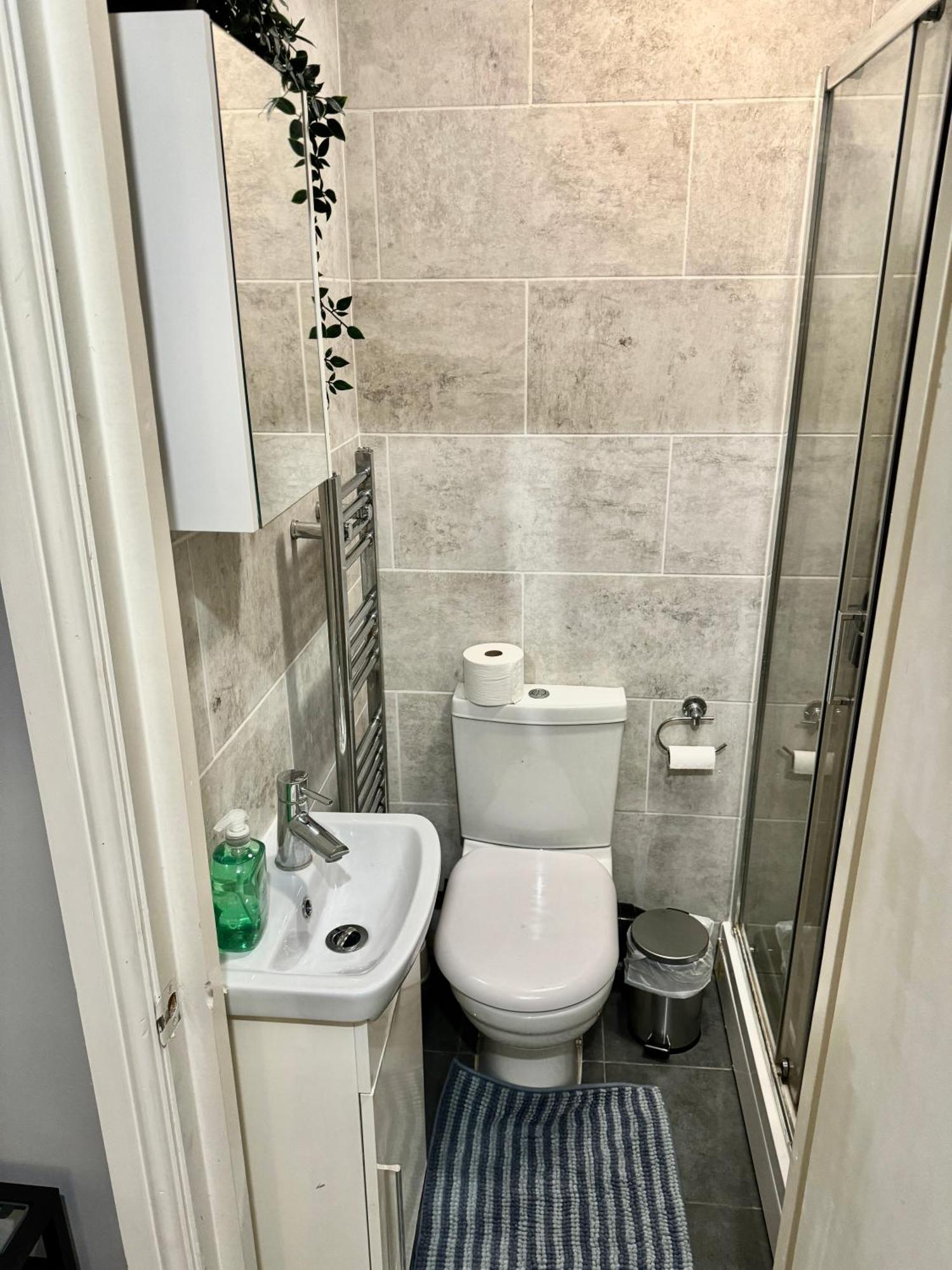 Modern En-Suite Rooms By Finsbury Park Station 8 Mins To King'S Cross By Tube Londyn Zewnętrze zdjęcie