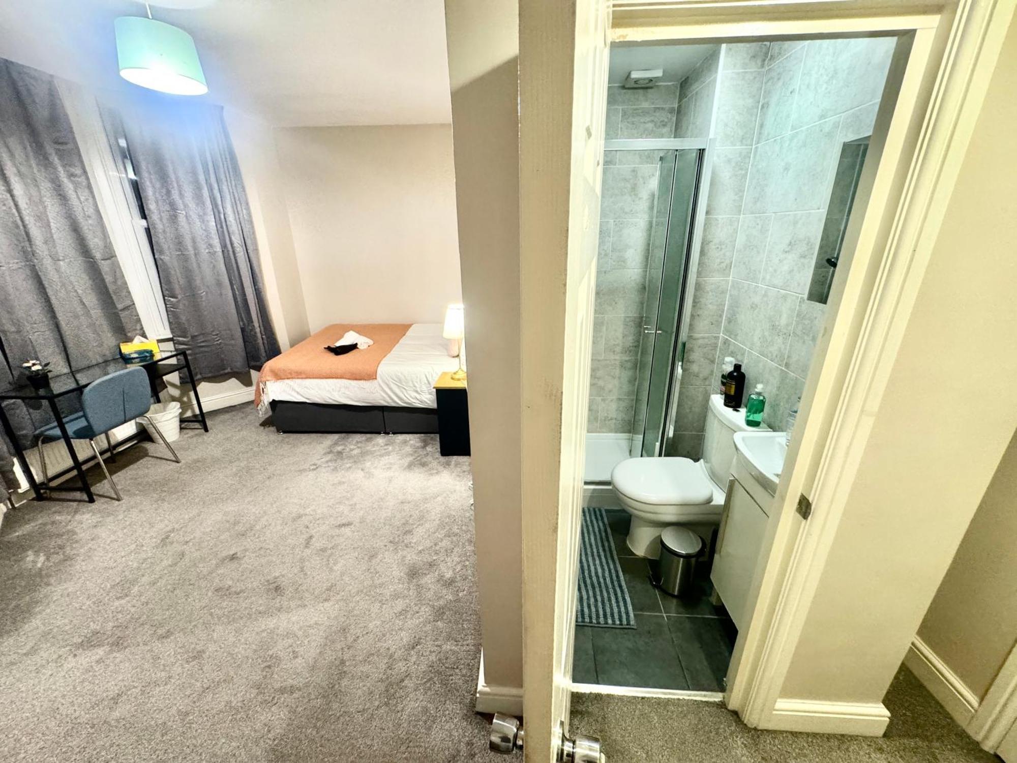 Modern En-Suite Rooms By Finsbury Park Station 8 Mins To King'S Cross By Tube Londyn Zewnętrze zdjęcie