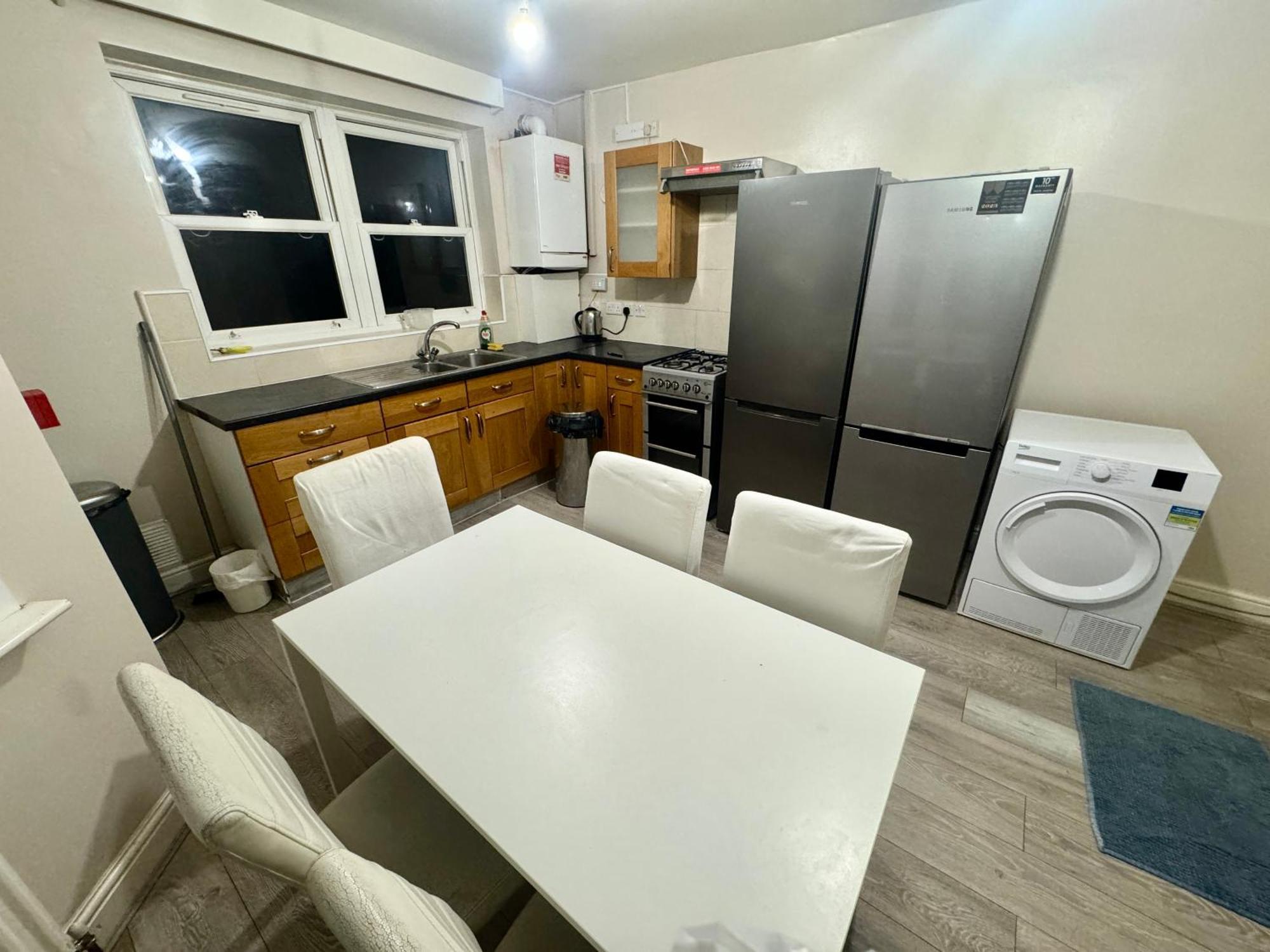 Modern En-Suite Rooms By Finsbury Park Station 8 Mins To King'S Cross By Tube Londyn Zewnętrze zdjęcie